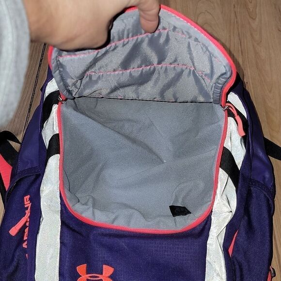 UNDER ARMOUR PURPLE AND PINK BACKPACK - Picture 8 of 11